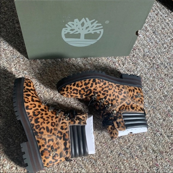 Timberland Leopard Print Boots - Picture 7 of 8